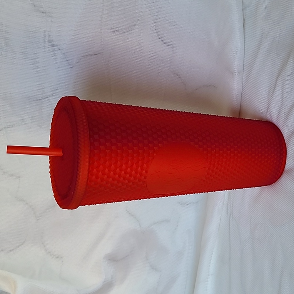 Starbucks Red Holiday Tumbler Limited Edition 24 Fl Oz Cold Cup